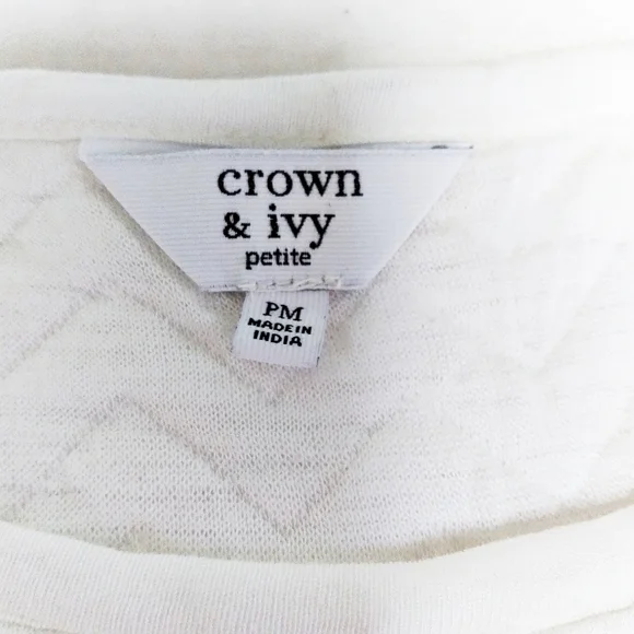 Crown & Ivy Quilted Layered Look Sweatshirt Top - Picture 7 of 8